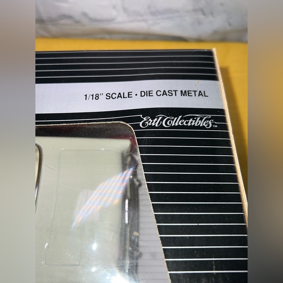 Collector’s Edition 1955 Chevrolet Bel Air 1:18 Limited Edition 1 of 2500 ERTL - Picture 5 of 10